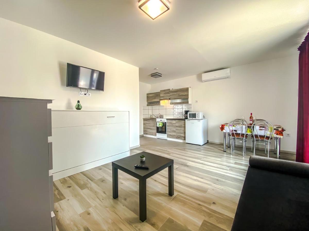 FeDa Apartmanház Balatonboglár Exteriér fotografie